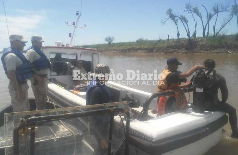 El hombre desapareci&oacute; al caerse de su embarcaci&oacute;n