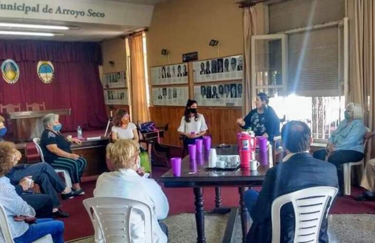 Imagen de Educaci&oacute;n bancaria para adultos y adultas mayores