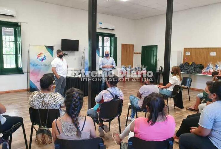 El programa promueve la inclusión socio-económica de 20 jóvenes.