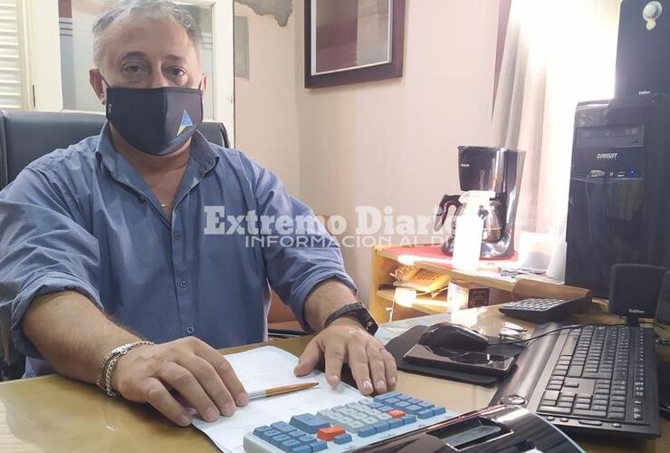 Secretario de Hacienda Adrián Perfetto