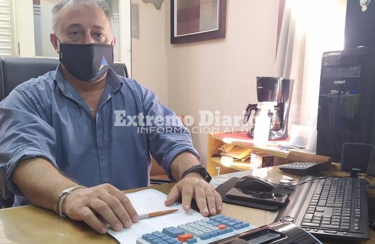 Secretario de Hacienda Adrián Perfetto