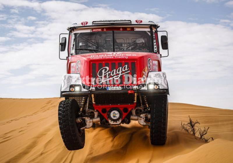 Imagen de Kamaz en primera linea...
