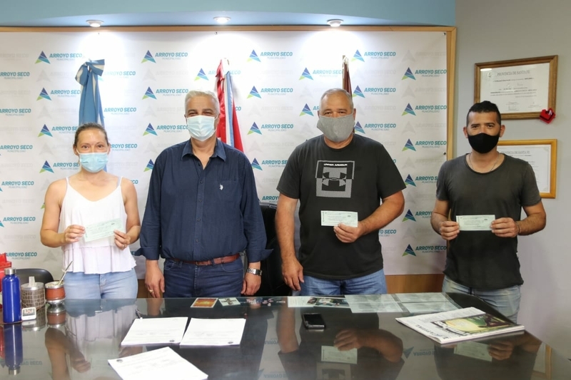 La entrega se hizo efectiva esta ma&ntilde;ana en el Palacio.