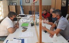 El senador, el presidente comunal y dirigentes del club