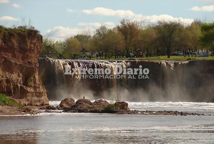 El camping junto al arroyo Pavón es elegido por las familias