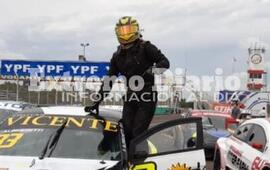 Imagen de Aldrighetti en el series y Micheloud en el junior...