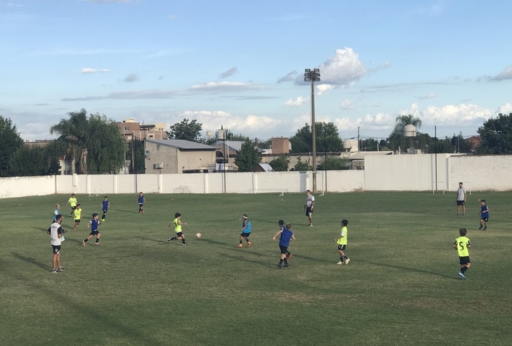 Imagen de El fútbol Infantil del Club Unión, inició con los entrenamientos
