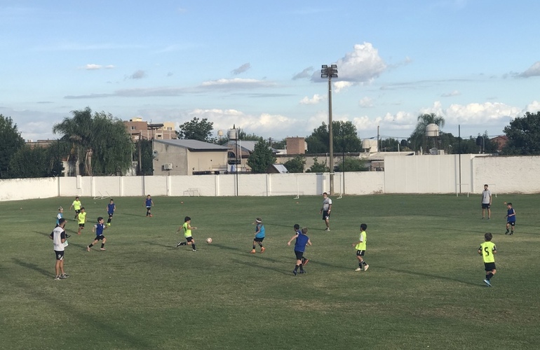 Imagen de El fútbol Infantil del Club Unión, inició con los entrenamientos