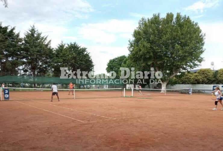 Imagen de Torneo de tenis Dobles Mixto en A.S.A.C.