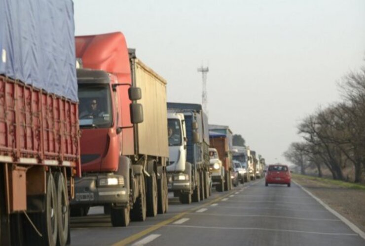 Tránsito. Unos 14 mil camiones diarios circularán por las rutas del Gran Rosario.