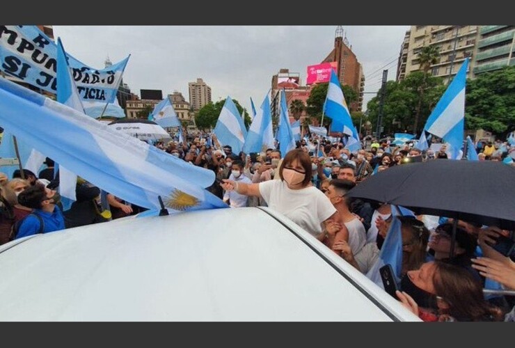 Patricia Bullrich, además de confirmar su asistencia, afirmó que durante el Gobierno de Macri "no hubiera ocurrido".