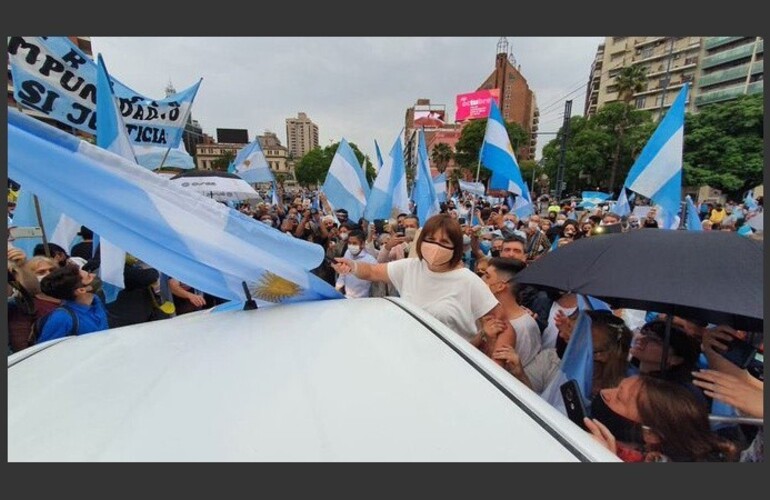 Patricia Bullrich, además de confirmar su asistencia, afirmó que durante el Gobierno de Macri "no hubiera ocurrido".