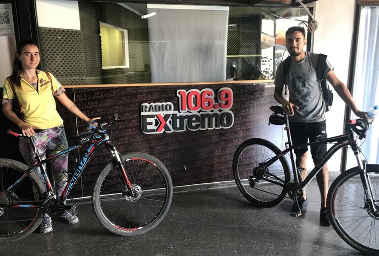 Imagen de Jóvenes de Arroyo Seco, iniciarán una travesía en bicicleta por Sudamérica