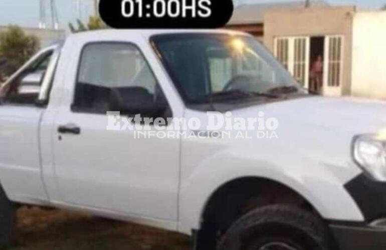 Imagen de Fighiera: denunciaron el robo de una Ford Ranger color blanca