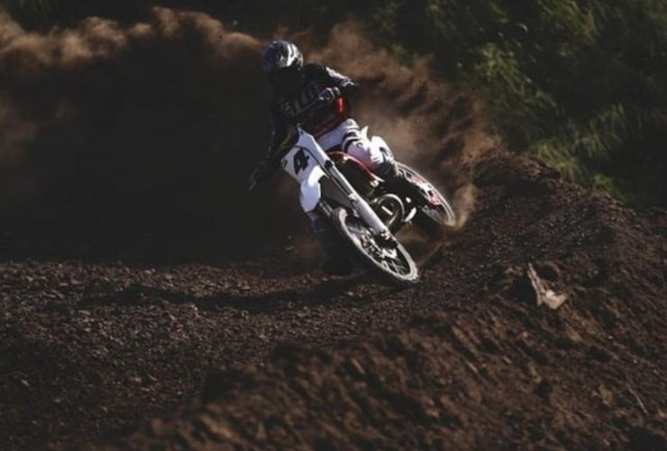 Imagen de Nicolás Traverso, salió primero en MX2, por la fecha 1 del Campeonato de Motocross Santafesino