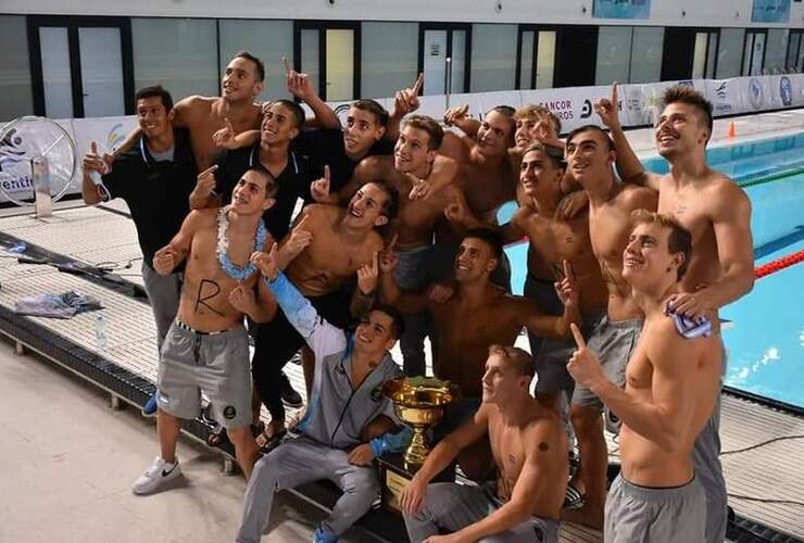 El nadador de Labarra Olímpica y un logro histórico con la Selección