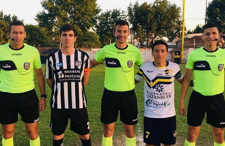 Foto archivo (Andrea Bellesi): Uni&oacute;n y Porvenir Talleres chocan en Arroyo Seco.