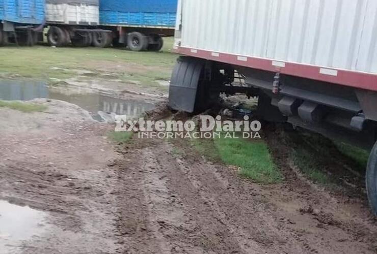 Imagen de Chofer de camión se quejó por el mal estado de la playa de camiones