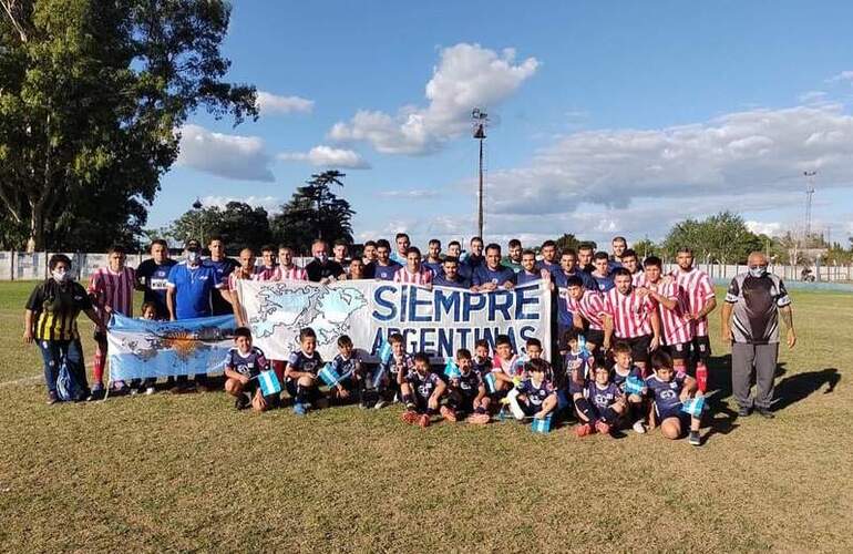2 de abril: Previo a la victoria del "Picante", hubo homenaje a Malvinas y sus h&eacute;roes
