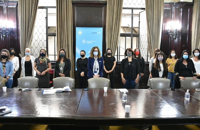 Articulación con el Estado Nacional y Provincial.