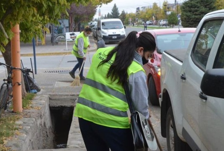 Imagen de Un municipio exigirá a beneficiarios de planes sociales que trabajen en tareas de limpieza