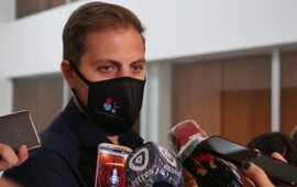 El fiscal brind&oacute; una conferencia de prensa tras la audiencia. (Alan Monz&oacute;n/Rosario3)