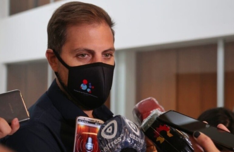 El fiscal brindó una conferencia de prensa tras la audiencia. (Alan Monzón/Rosario3)