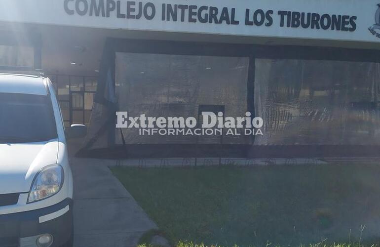 Imagen de Tiburones, fin del trabajo del gasista y nueva profesora