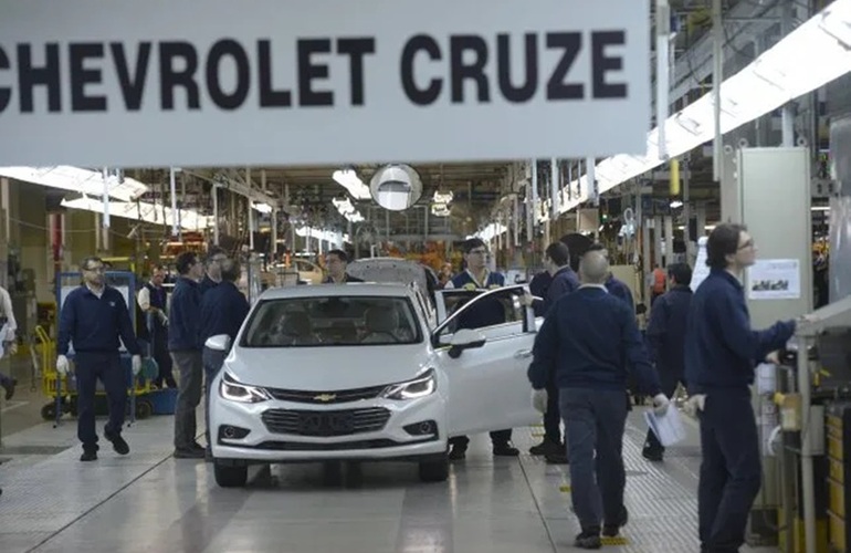 Imagen de General Motors finaliza con las suspensiones de trabajadores a mitad de mayo