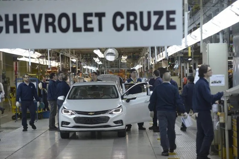 Imagen de General Motors finaliza con las suspensiones de trabajadores a mitad de mayo