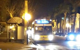 Imagen de Los choferes cobraron el sueldo adeudado y desde el mi&eacute;rcoles se levanta el paro de colectivos
