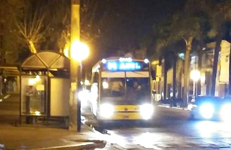 Imagen de Los choferes cobraron el sueldo adeudado y desde el miércoles se levanta el paro de colectivos