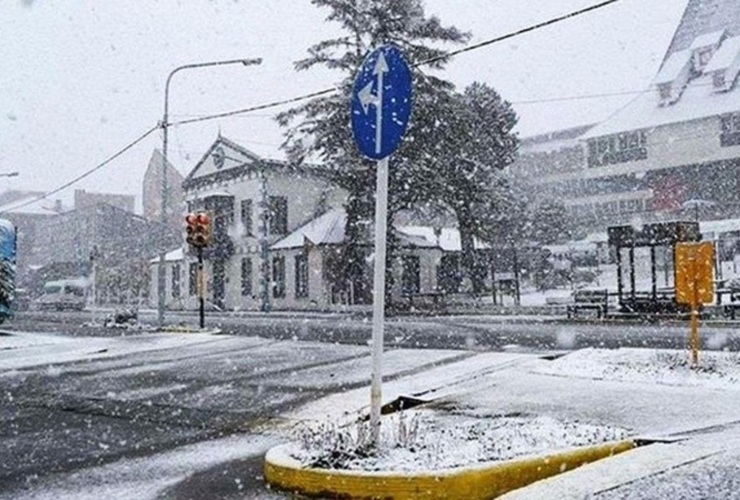 Imagen de Ushuaia registró su primera nevada del año