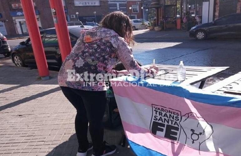 Imagen de Cupo laboral travesti- trans: juntan  firmas para que se implemente en Arroyo Seco