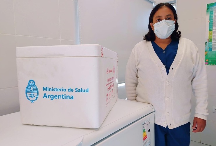 Imagen de Covid-19: Hoy llegaron 110 nuevas dosis de AstraZeneca al CIC.