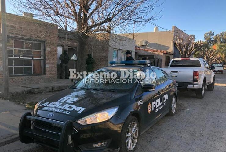 Barrio Cooperativa. Santa Fe al 800, uno de los domicilios en los que desembarcó la policía.