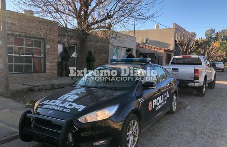 Barrio Cooperativa. Santa Fe al 800, uno de los domicilios en los que desembarcó la policía.