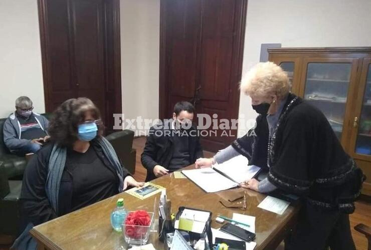 Sabbatini firmó las escrituras en Santa Fe