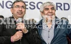 Chulih junto a Moyano