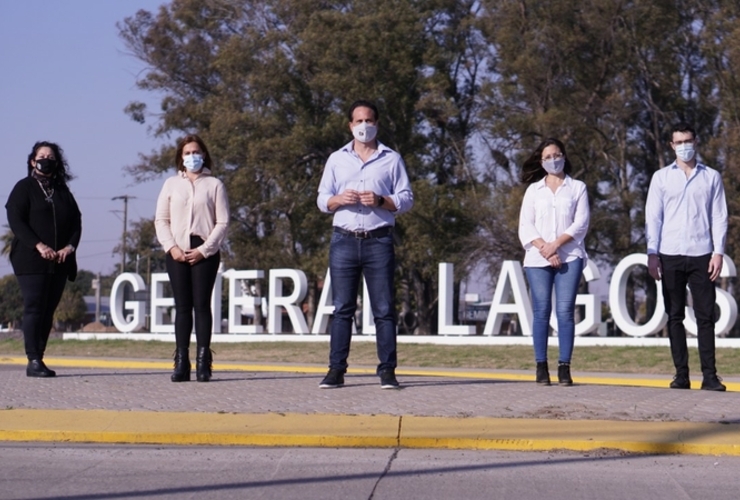 Imagen de Esteban Ferri y su equipo de trabajo, presentaron su lista para una nueva reelección.