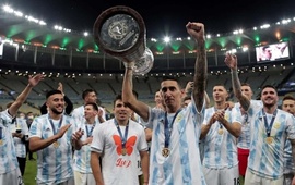 El rosarino celebra no solo la obtenci&oacute;n del t&iacute;tulo, festeja su revancha personal. (EFE)