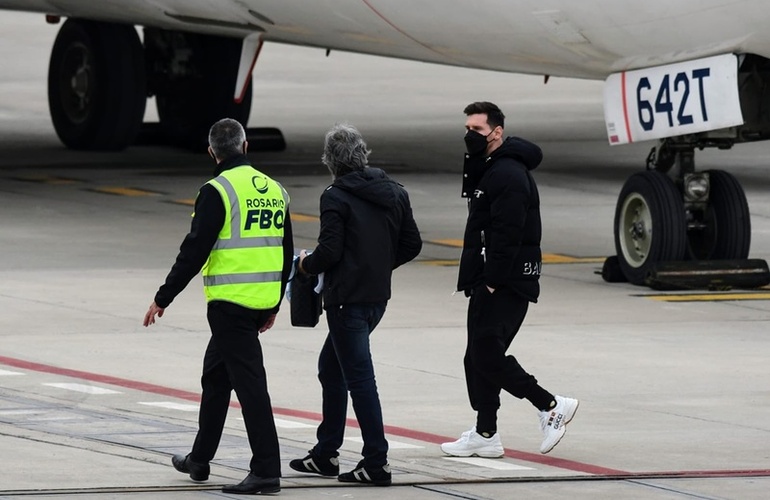 Imagen de Viaje rel&aacute;mpago de Messi a Buenos Aires para un tr&aacute;mite antes de sus vacaciones