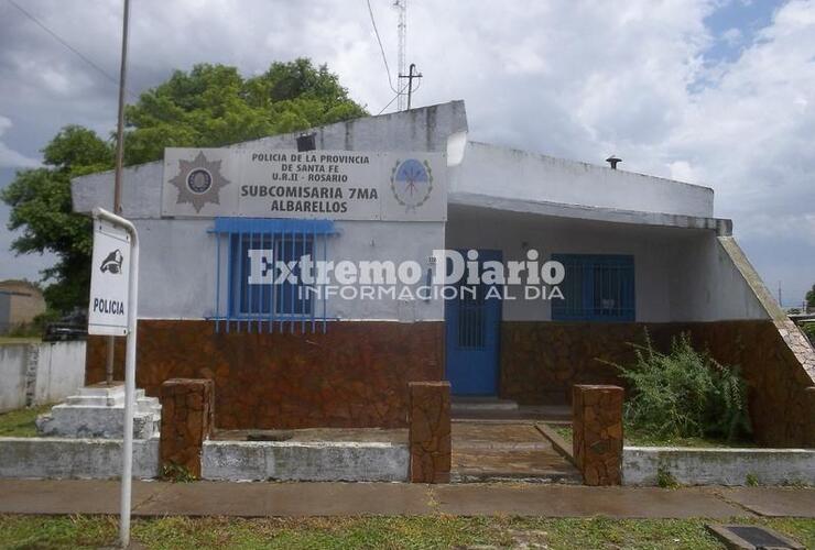 El hombre buscado se presentó en la subcomisaría 7ma en el mediodía de este jueves.