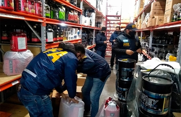 Imagen de Desbaratan red que comercializaba anab&oacute;licos importados no autorizados en el pa&iacute;s