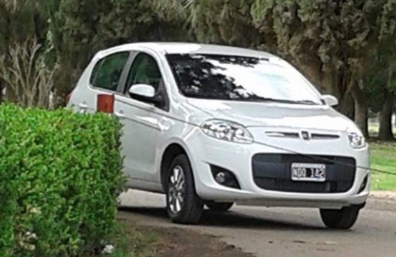 El auto robado a plena luz del d&iacute;a con importante documentaci&oacute;n en el interior (Rosario3)