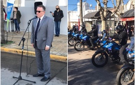 Imagen de El ministro Lagna en la presentaci&oacute;n de nuevas motos para la polic&iacute;a