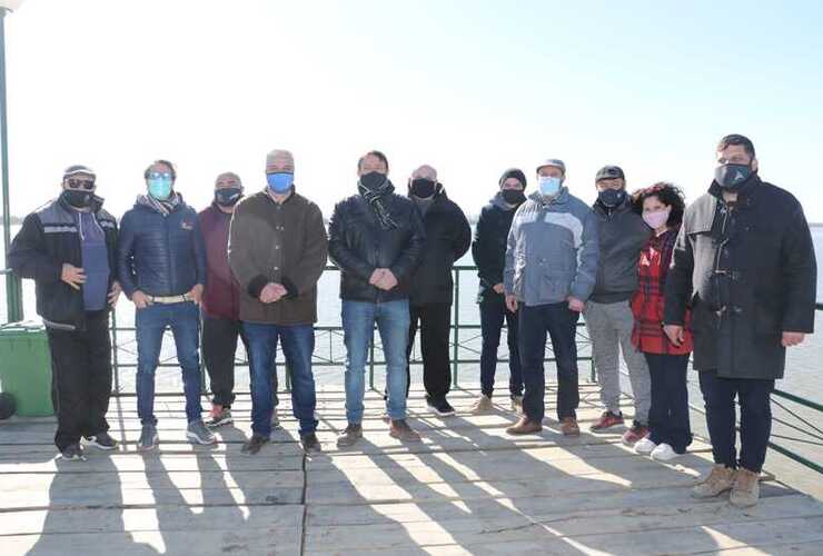 Imagen de El Rowing Club, inauguró su nuevo Muelle de Pesca.