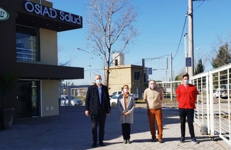 Imagen de Miguel Rabbia, Sec. de Coord. de Salud del área metropolitana de Rosario, visitó las instalaciones del SAMCo y SOEAR.