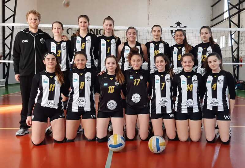 Imagen de Union venci&oacute; a Bancario de Rosario en Sub-16, 18 y 21, en la vuelta del torneo de la ARVB.