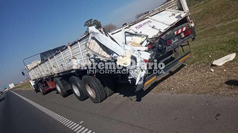Accidente solo con da&ntilde;os materiales.